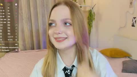 Im Luna online show from 05/27/26, 01:57