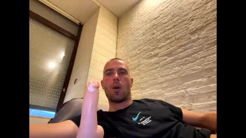 rotteei1 online show from 10/11/25, 03:43