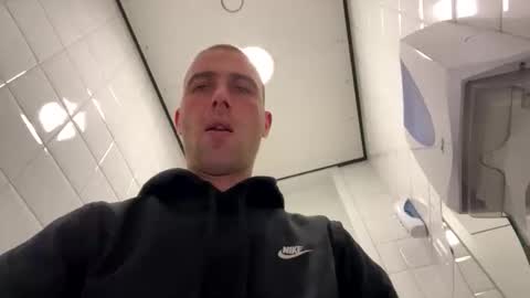 rotteei1 online show from 10/20/25, 12:38