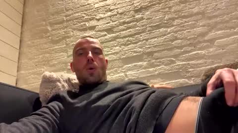 rotteei1 online show from 12/02/25, 07:09