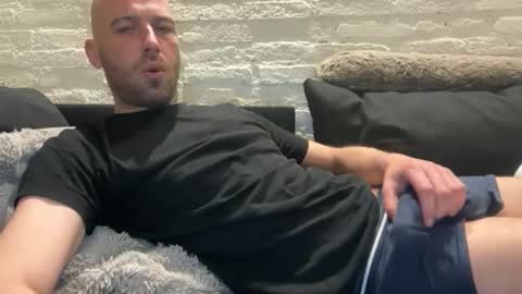 rotteei1 online show from 04/20/26, 03:42