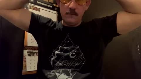 roundthebend8 online show from 02/25/25, 04:14