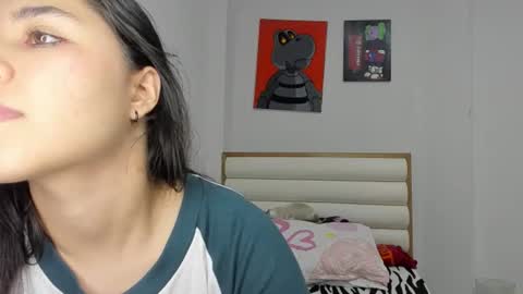 rous_and_sweet09 online show from 06/05/26, 01:34
