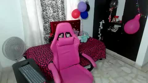 Snapshot of rous_kinky chatting on 06/02/26, 01:13 rous_kinky online show from 06/02/26, 01:13