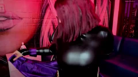 Snapshot of rouse_darkk chatting on 10/17/25, 04:48 rouse darkk online show from 10/17/25, 04:48