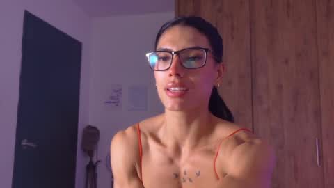 Snapshot of rouse_leon chatting on 05/13/26, 06:27 Rouse leon online show from 05/13/26, 06:27