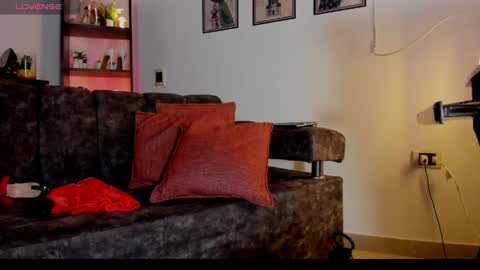 sofia online show from 04/18/26, 07:58