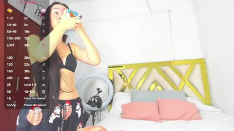 rousee_yarelds online show from 05/29/26, 10:08