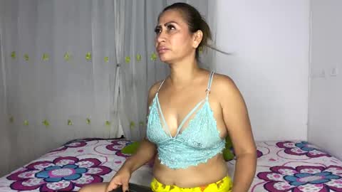 Snapshot of rousemilf4u chatting on 02/28/25, 09:58 rouse online show from 02/28/25, 09:58