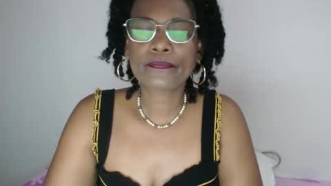 luxa online show from 03/10/25, 12:48