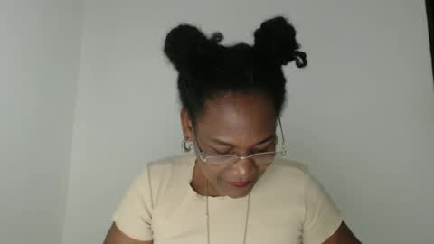 luxa online show from 09/13/25, 08:08