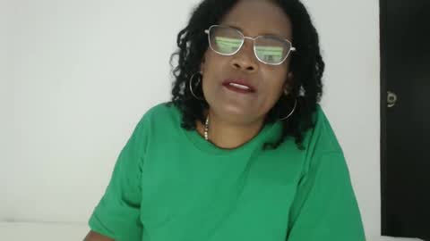 luxa online show from 10/18/25, 04:19