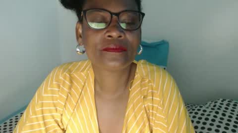 luxa online show from 03/04/26, 12:16