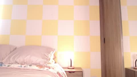 Rouss marie henao  online show from 05/14/26, 01:29