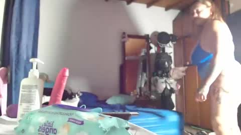 Snapshot of rousse_ellise1 chatting on 07/26/26, 02:53 rousse online show from 07/26/26, 02:53