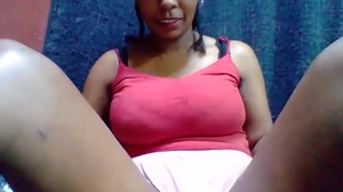 Snapshot of rovaelyah chatting on 09/26/25, 03:05 rovaelyah online show from 09/26/25, 03:05