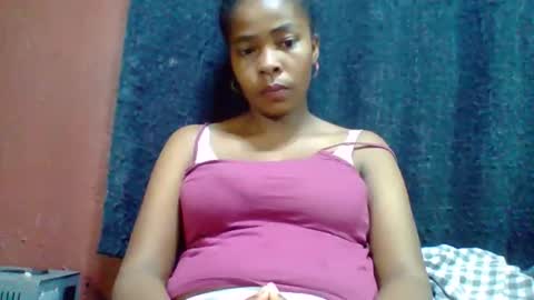 Snapshot of rovaelyah chatting on 09/29/25, 04:50 rovaelyah online show from 09/29/25, 04:50