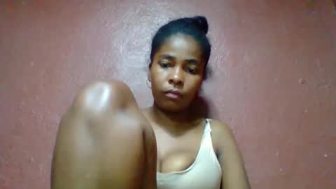 Snapshot of rovaelyah chatting on 09/30/25, 05:18 rovaelyah online show from 09/30/25, 05:18