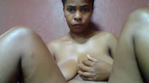 Snapshot of rovaelyah chatting on 10/01/25, 05:35 rovaelyah online show from 10/01/25, 05:35