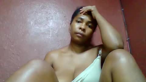 Snapshot of rovaelyah chatting on 11/18/25, 05:39 rovaelyah online show from 11/18/25, 05:39