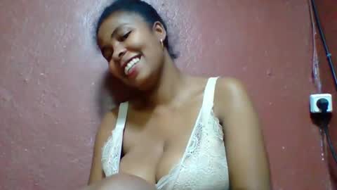 Snapshot of rovaelyah chatting on 11/22/25, 07:35 rovaelyah online show from 11/22/25, 07:35