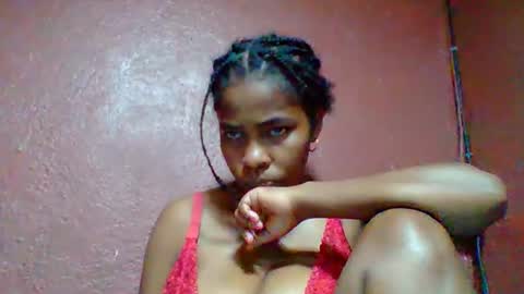 Snapshot of rovaelyah chatting on 01/07/26, 06:16 rovaelyah online show from 01/07/26, 06:16