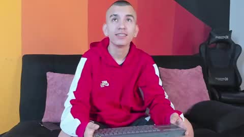 Rowan online show from 09/11/25, 12:05