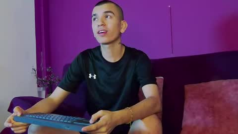 Rowan online show from 09/16/25, 12:17