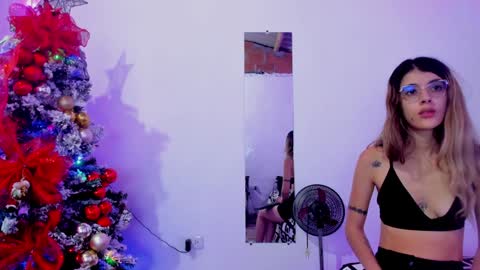 roxy online show from 12/04/24, 04:27