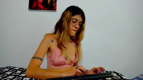 roxy online show from 12/14/24, 07:07