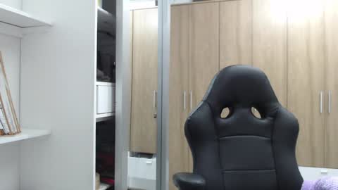 Roxana online show from 01/14/25, 04:15