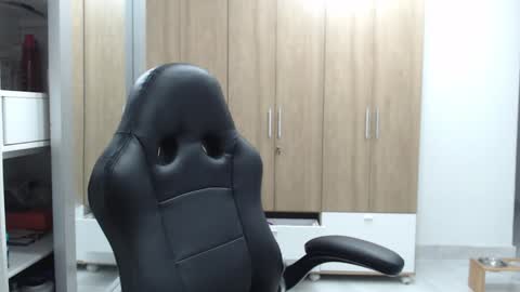 Roxana online show from 01/31/25, 04:03