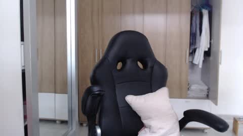 Roxana online show from 02/08/25, 07:05