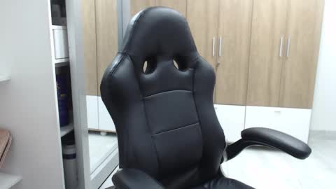 Roxana online show from 02/16/25, 10:32