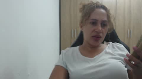 Roxana online show from 10/01/25, 03:12