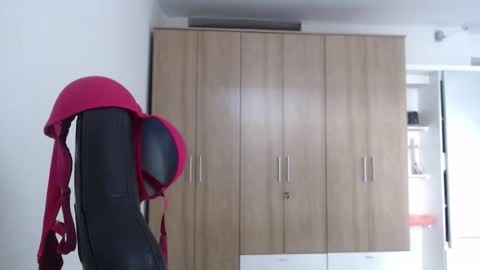 Roxana online show from 02/06/26, 09:29