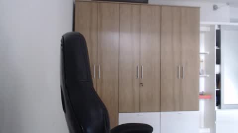 Roxana online show from 03/15/26, 09:21