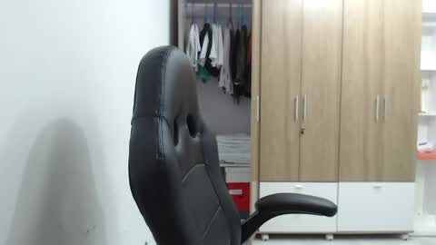 Roxana online show from 04/21/26, 01:42