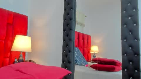 Snapshot of roxanna_0 chatting on 02/14/26, 11:51 Roxanna online show from 02/14/26, 11:51