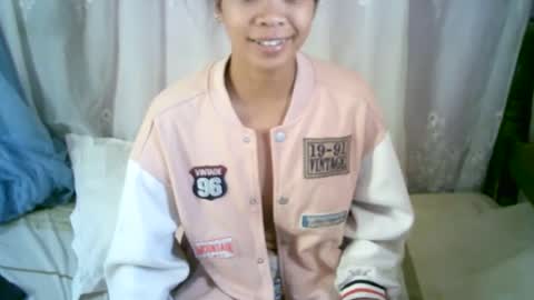 Snapshot of roxanne_98 chatting on 01/23/25, 03:05 roxanne_98 online show from 01/23/25, 03:05