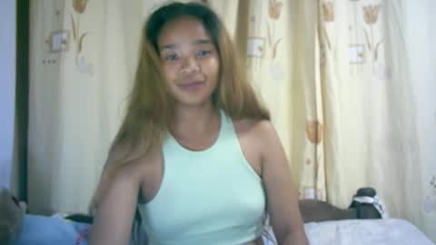 Snapshot of roxanne_98 chatting on 11/23/25, 02:39 roxanne_98 online show from 11/23/25, 02:39