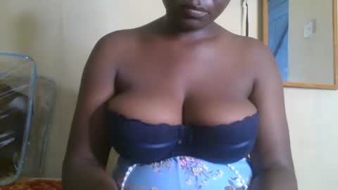 Snapshot of roxen_atieno chatting on 12/13/24, 02:16 roxen_atieno online show from 12/13/24, 02:16