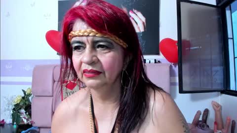 Snapshot of roxettemature chatting on 02/08/25, 11:44 RoxetteMature online show from 02/08/25, 11:44