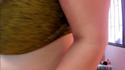 Snapshot of roxettemature chatting on 02/09/25, 03:01 RoxetteMature online show from 02/09/25, 03:01