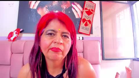 Snapshot of roxettemature chatting on 02/15/25, 03:28 RoxetteMature online show from 02/15/25, 03:28