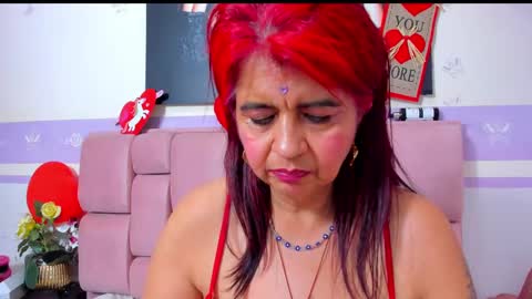 Snapshot of roxettemature chatting on 02/16/25, 05:59 RoxetteMature online show from 02/16/25, 05:59