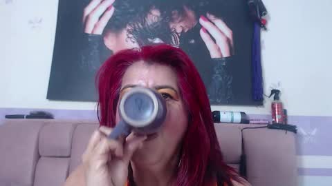 Snapshot of roxettemature chatting on 10/06/25, 12:13 RoxetteMature online show from 10/06/25, 12:13