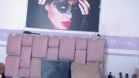 Snapshot of roxettemature chatting on 11/12/25, 11:54 RoxetteMature online show from 11/12/25, 11:54