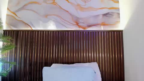 Roxie  online show from 03/17/26, 12:30