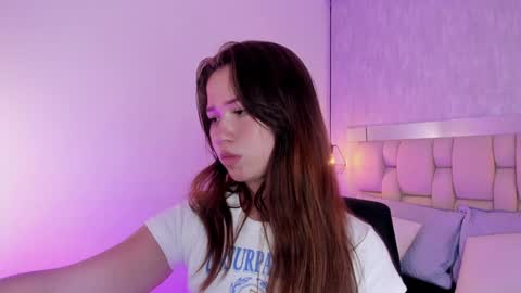 Roxie  online show from 12/27/24, 01:43